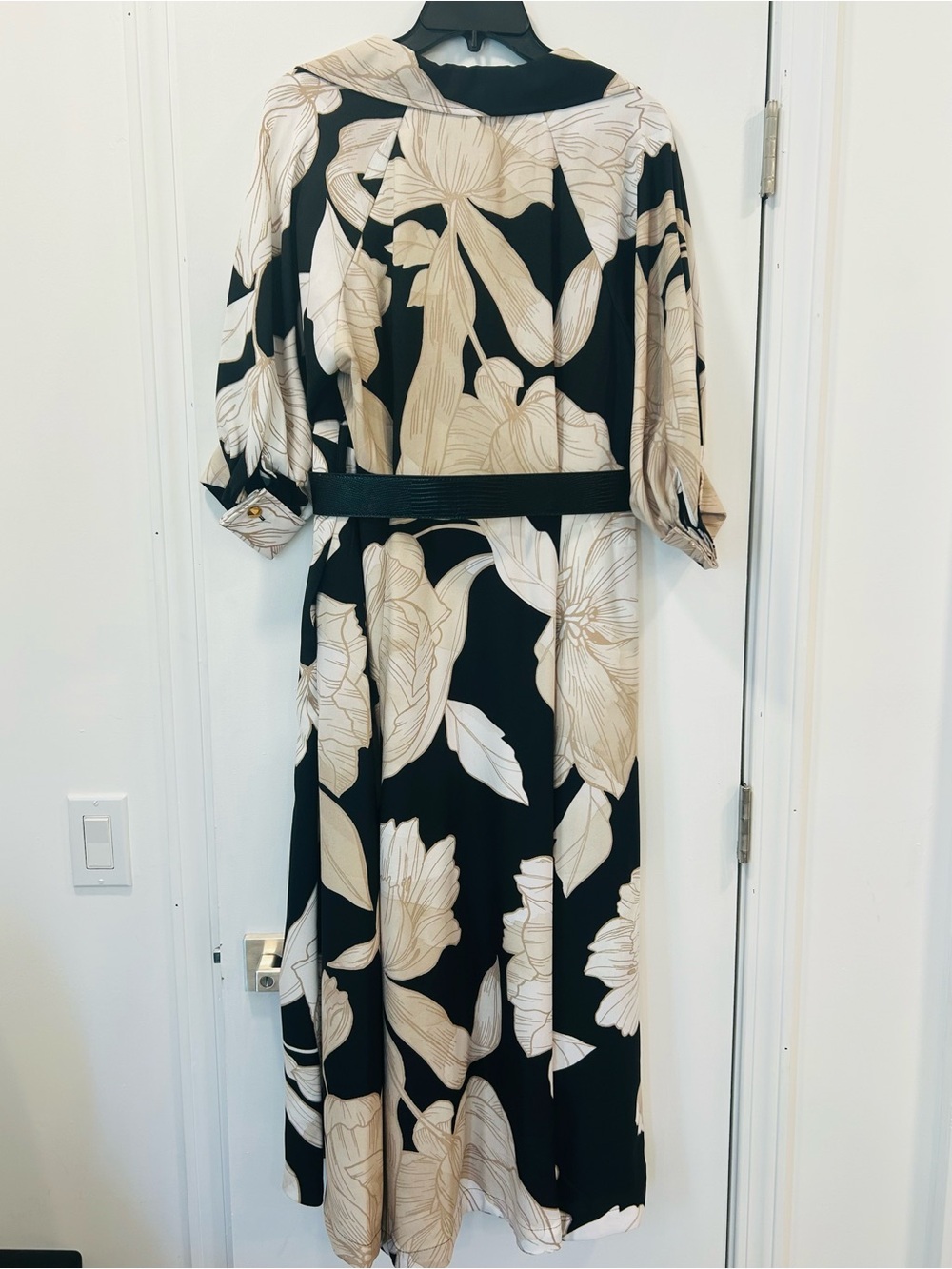 Donna Karan Black and Cream Floral Maxi Shirt Dress NWT - Picture 2 of 7